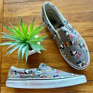 Vans x Disney Mickey Mouse Frost Grey Classic Slip-On Sneakers Unisex Me…